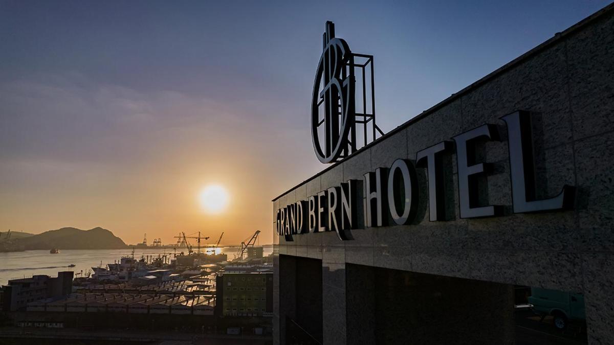 Yeongdo Grandbern Hotel 釜山広域市 エクステリア 写真