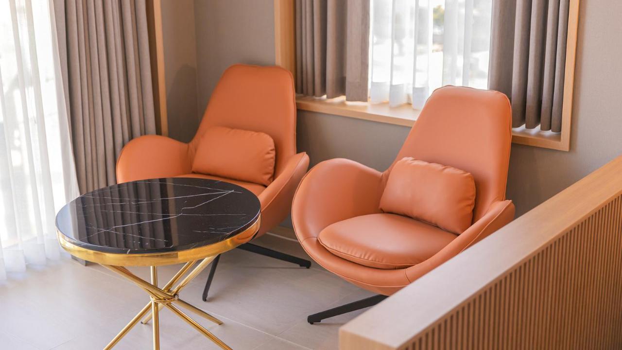 Yeongdo Grandbern Hotel 釜山広域市 エクステリア 写真