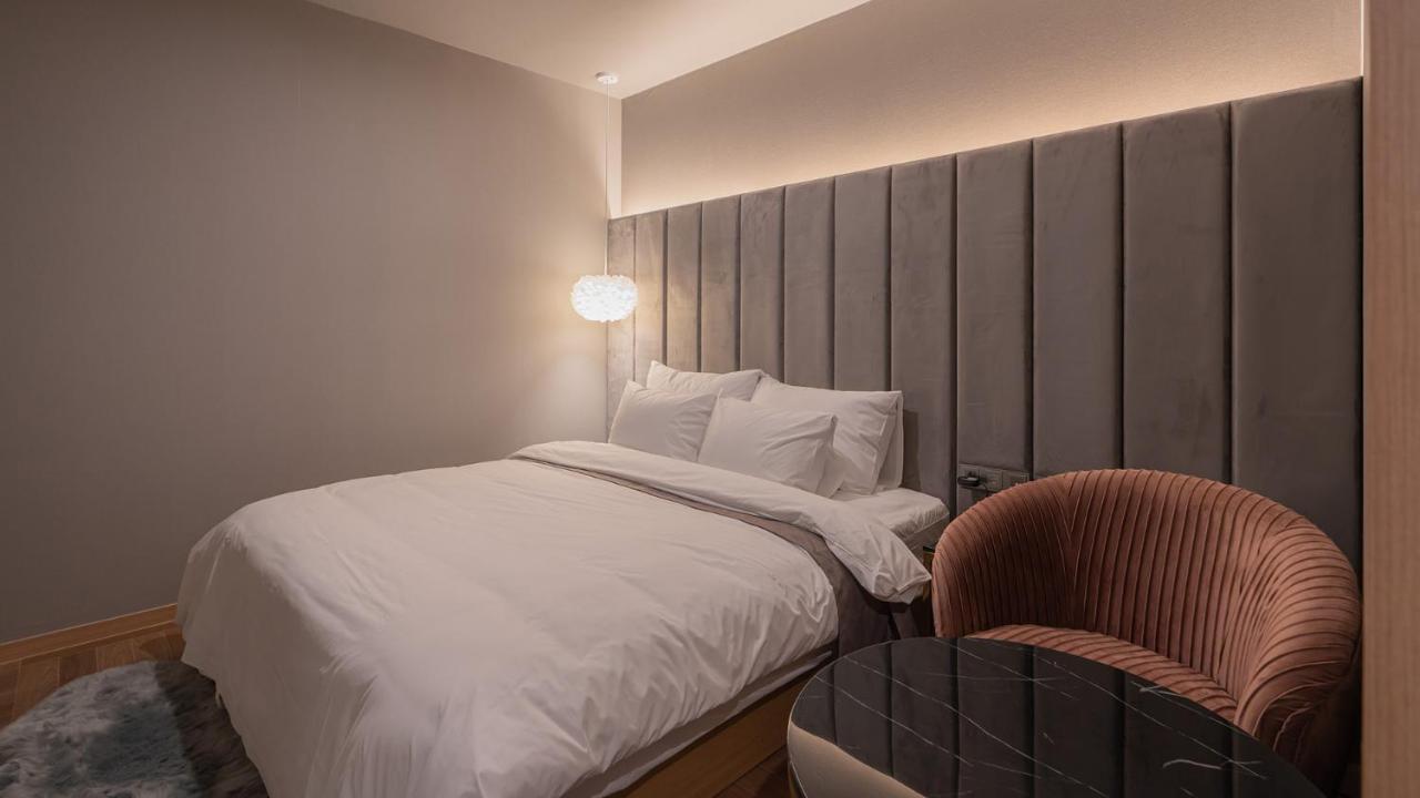 Yeongdo Grandbern Hotel 釜山広域市 エクステリア 写真